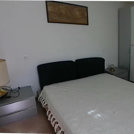 Little Star Pioppa Apartamento